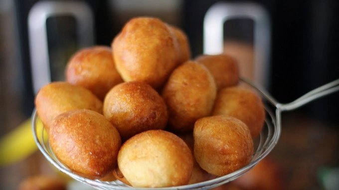 How to Make Nigerian Puff Puff