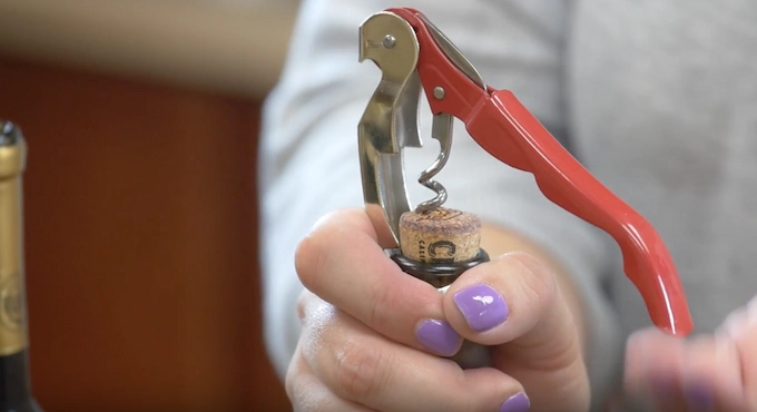 How to Use Wine Opener